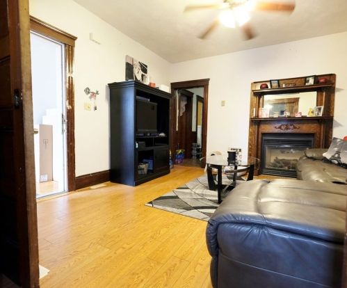 21 Woodward St, Worcester MA 01610-2937 exterior