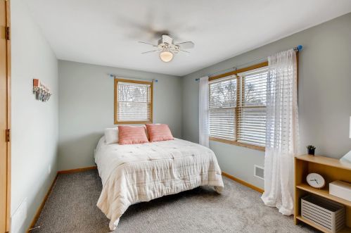 1441 Brk Ave, Saint Paul MN 55109-2012 exterior