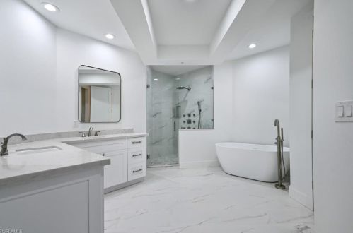 161 Colonade Cir, Naples FL 34103-8720 exterior