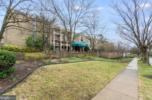 803 Howard St, Alexandria VA 22304-5462 exterior