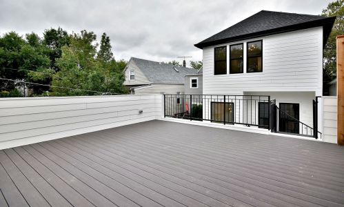 4841 Oakley Ave, Chicago IL 60659-5208 exterior