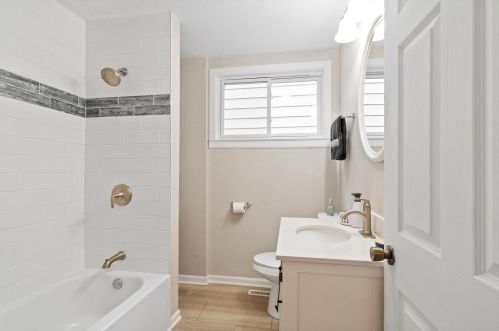 2812 8th St, Milwaukee WI 53215-3933 exterior