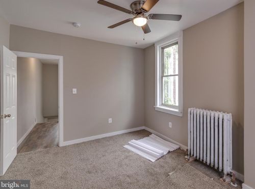 1941 30 St, Philadelphia PA 19121-1838 exterior