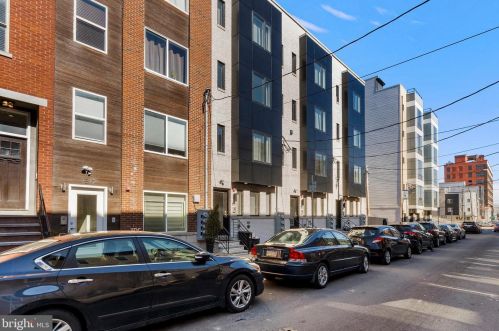 1517 Brown St, Philadelphia PA  19130-2905 exterior