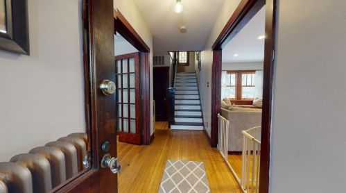 215 Swissvale Ave, Pittsburgh, PA 15218-1632