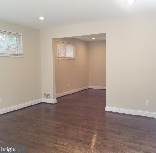 11202 Ashley Dr, Rockville MD  20852-2402 exterior