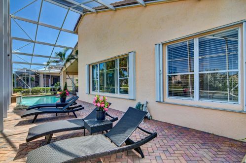 5407 Landon Cir, Boynton Beach FL 33437-1672 exterior