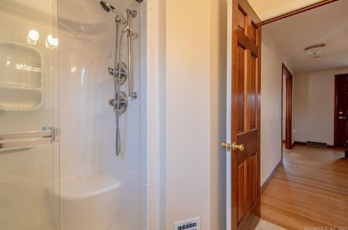 13 Plainfield St, Enfield CT 06082-5813 exterior