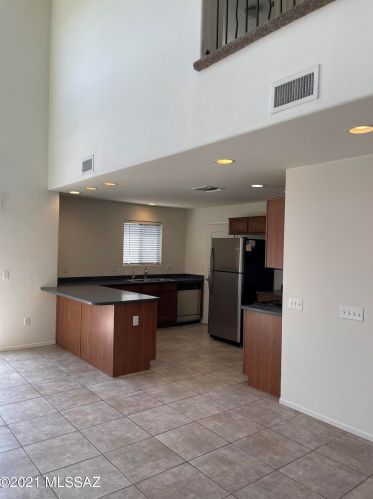 4166 Fortune Loop, Tucson AZ  85719-1115 exterior