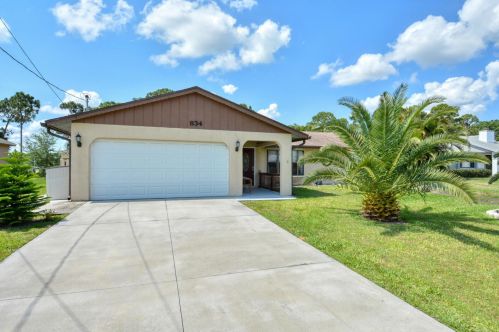 834 Walters Ter, Fort Pierce, FL 34983-3963