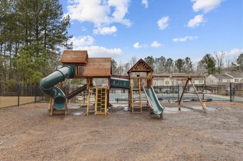 4954 Lower Elm St, Atlanta GA 30349-1688 exterior