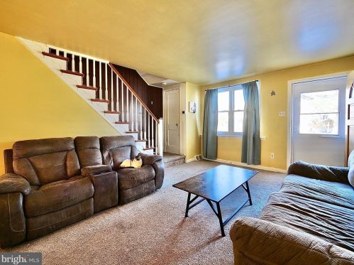 439 Park Dr, Manor PA 19036-1617 exterior