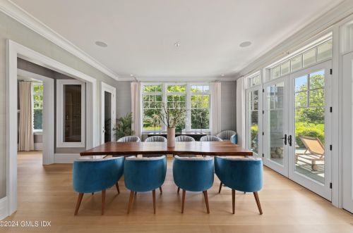 176 Shr Rd, Old Greenwich CT 06870-2121 exterior