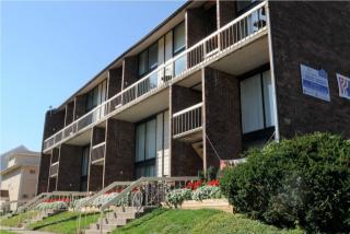 111 Chalmers St, Champaign IL  61820-6067 exterior