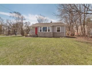 1294 Ripley Ave, Saint Paul MN  55109-4323 exterior