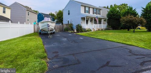 7720 Dover Rd, Glen Burnie, MD 21060-8502