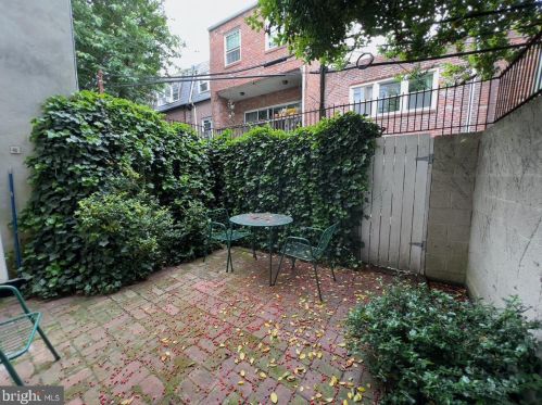 1738 Addison St, Philadelphia PA 19143-1307 exterior