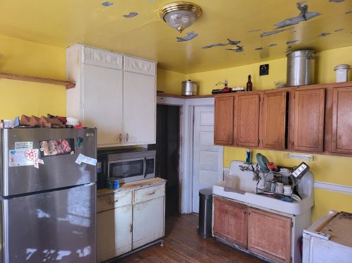 3161 18th St, Milwaukee WI  53215-4503 exterior