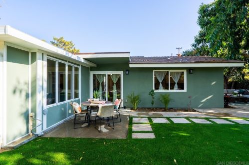 14291 Prospect Ave, Tustin CA  92780-2316 exterior