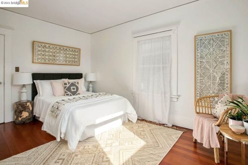 3301 Claremont Ave, Berkeley CA 94705-2710 exterior