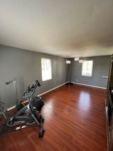 1546 Bellaire Pl, Pittsburgh PA 15226-1907 exterior