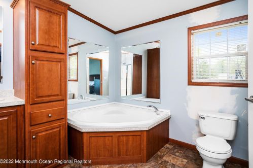 166 Arnold Dr, Lakehurst NJ 08759-5401 exterior