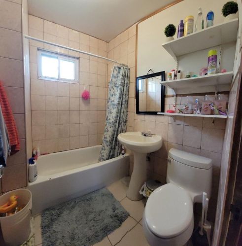 1738 34, Milwaukee WI 53215-2301 exterior