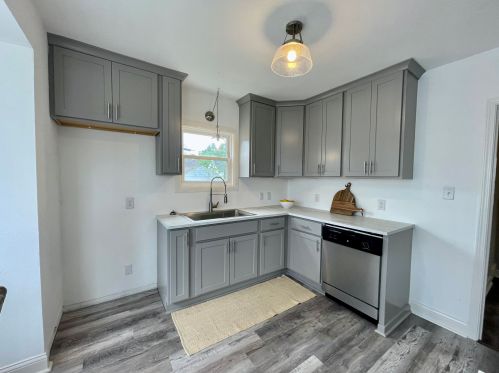 3347 77th St, Milwaukee, WI 53219-3818