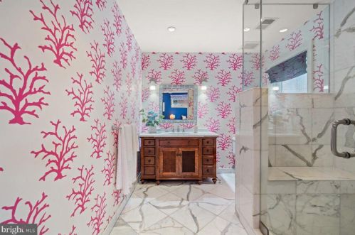 613 Royal St, Alexandria VA  22314-2031 exterior