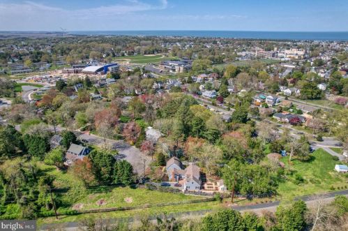 10 Drake Knl, Lewes DE 19958-1782 exterior