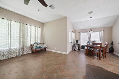 7026 Dewberryshores Ln, Humble TX 77396-4352 exterior