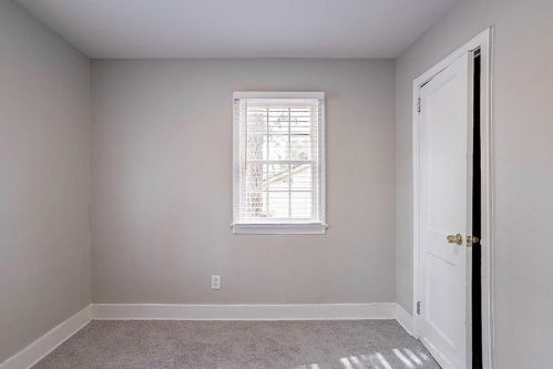 2279 Carver Dr, Atlanta GA  30314-1201 exterior