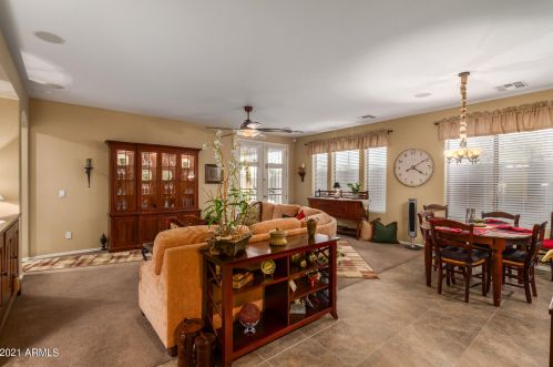 7706 24 Dr, Phoenix AZ 85041-7668 exterior