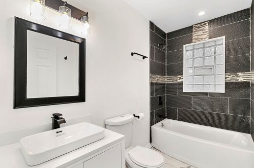 8943 Elizabeth St, Chicago IL  60620-3418 exterior