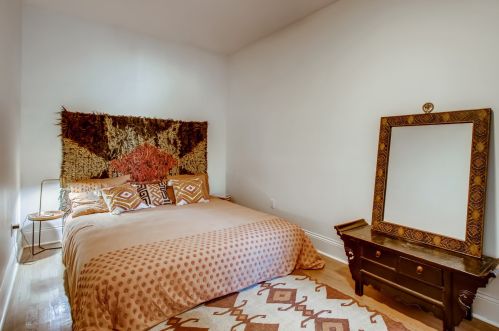 1432 Central Park Ave, Chicago IL 60655-3415 exterior