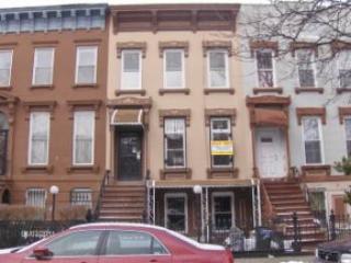 563 Monroe St, Brooklyn NY  11221-1704 exterior