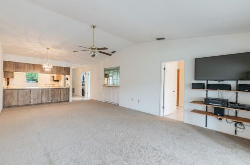 7739 Radcliffe Cir, Port Richey FL 34668-5937 exterior