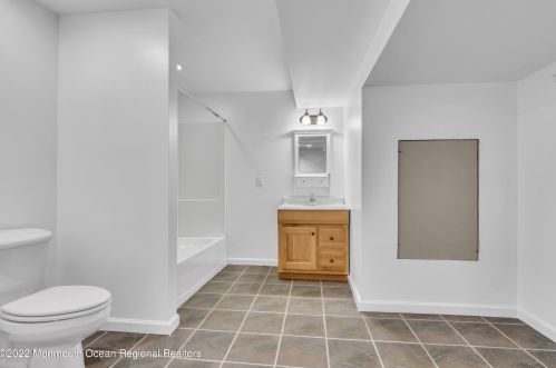 38 Bridgewater Ct, Jackson Twp NJ 08527-4030 exterior