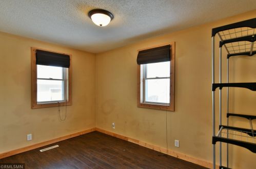 2806 14 Ave, Canton WI exterior