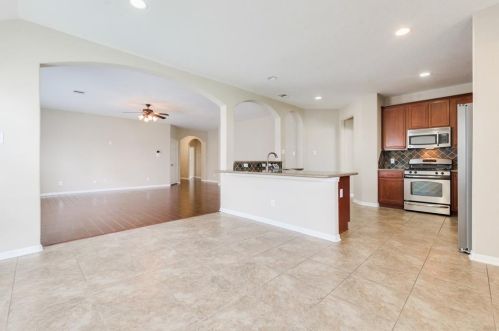 4731 Peninsula Gdn Way, Humble TX 77396-3055 exterior