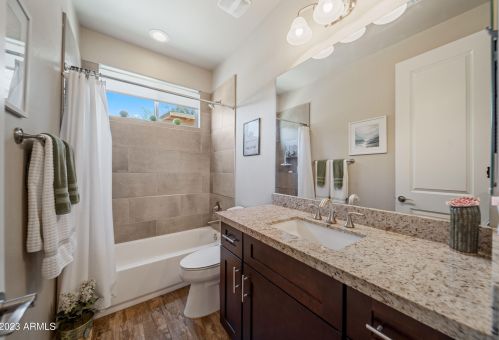 34826 3rd Ave, Phoenix AZ 85023-3640 exterior