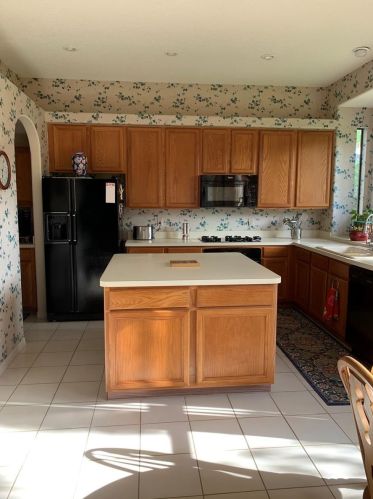 12424 Seabrook Dr, Tampa, FL 33626-2431