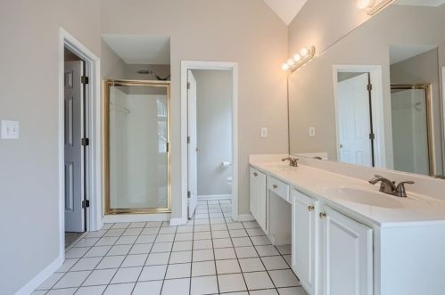 1109 Glenrose Dr, Smyrna GA 30080-4126 exterior