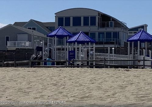 8 Church St, Locust NJ  07760-2104 exterior