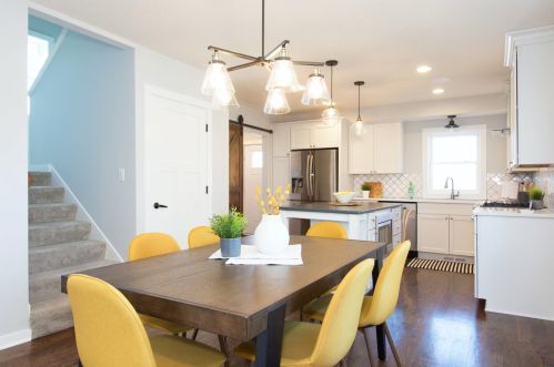 1377 James Ave, Saint Paul MN 55105-2551 exterior