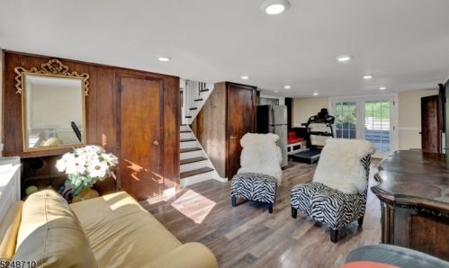 36 Aspen Rd, Town Center NJ 07052-1201 exterior