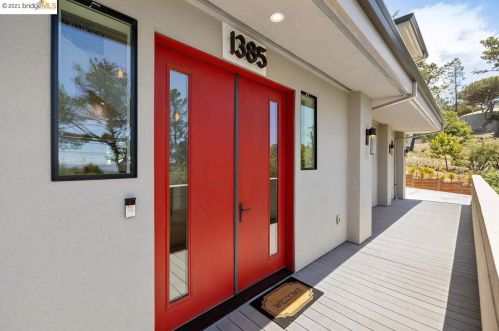 1385 Summit Rd, Berkeley, CA 94708-2138