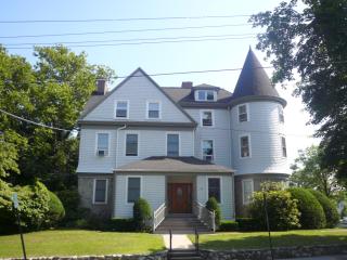 18 Euclid Ave, Summit NJ  07901-2146 exterior