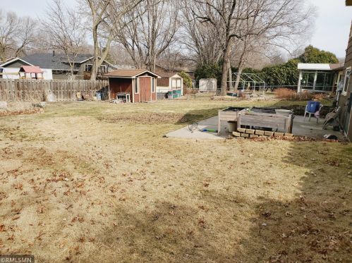 2447 Cowern Pl, Saint Paul MN 55109-4072 exterior