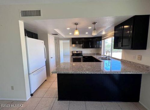 7741 39th St, Tucson AZ  85730-1804 exterior